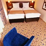 Doslonce Wellnes & Farm מלון 4*