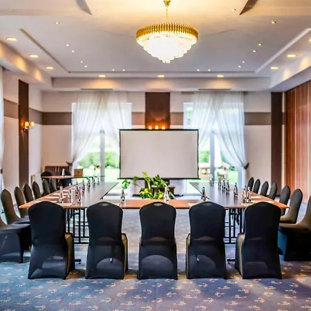 Doslonce Wellnes & Farm Hotel Raclawice